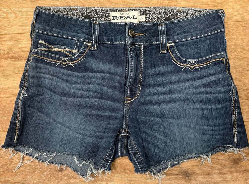 Ariat REAL Denim Women’s 32L Jean Shorts Cutoff Western Rodeo Festival Blue